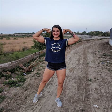 herbicepacam|HerBicepsCam .